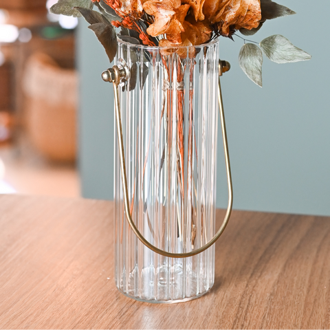 Vaso de Vidro com Alça Canelado Gold – 6 x 16 cm