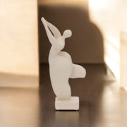 Escultura Mulher Dançante – 35,5 x 17 cm