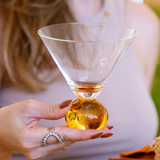 Taça Coquetel Esfera Vibrance Âmbar – 11x10,8cm