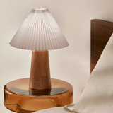 Luminária em Madeira e Linho - 44 x 35 cm