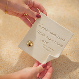 RELICÁRIO 'É JUSTO QUE CUSTE O QUE MUITO VALE' CERÂMICA OFF WHITE - 0,10X0,14CM