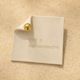RELICÁRIO 'VIVA O EXTRAORDINÁRIO' CERÂMICA OFF WHITE - 0,10X0,14CM