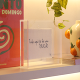 Caixa Acrílica 'Tudo Aqui Já foi uma Oração' - 20x20cm