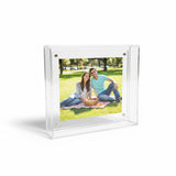 Porta Retrato Acrílico de Imã c/ Suporte p/ Parede (Com Sua Foto 15x15) - 20x20cm