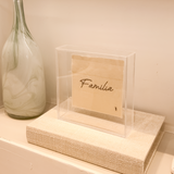 Caixa Acrílica c/ Bordado Família - 20x20cm